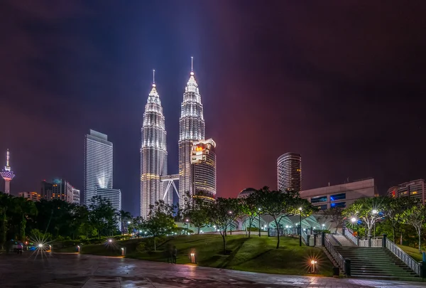 Kuala lumpur city på natten — Stockfoto