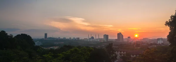 Lever de soleil shah alam city — Photo