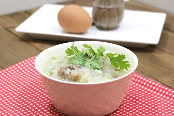 domuz eti ile pirinç çorbası