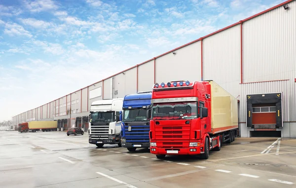 Truck in unloading in warehouse — Stock Photo, Image