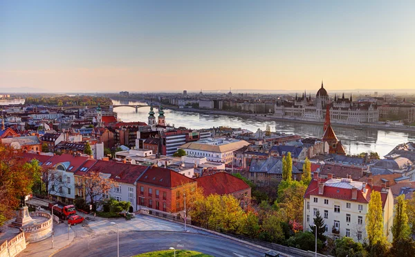 Budapeste horizonte ao nascer do sol — Fotografia de Stock