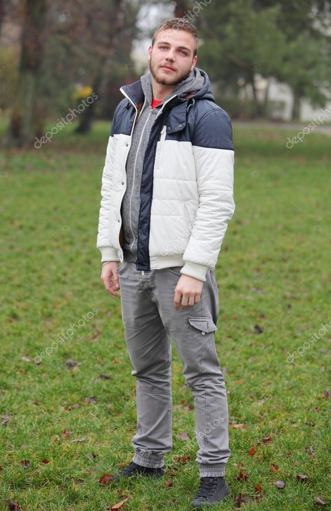 Hübscher mann single