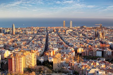 Panoramik manzaralı Barcelonain yaz günü İspanya