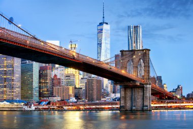 Geceleyin Brooklyn Köprüsü