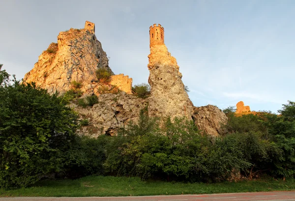 Ruïne van kasteel Devin - Bratislava — Stockfoto