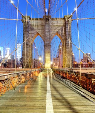 New York, Brooklyn köprüsünde nigth, ABD