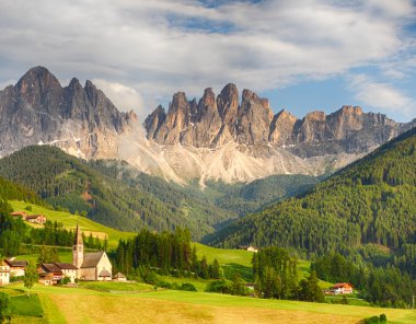 Dolomite Alpleri, Dağ - Val di Funes