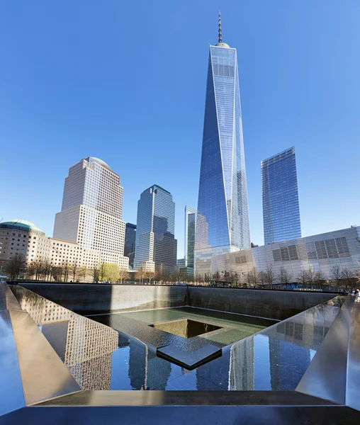 Νέα Υόρκη - 17 Απριλίου: Μνημείο 9/11 του Nyc στο παγκόσμιο εμπόριο Cen — Φωτογραφία Αρχείου