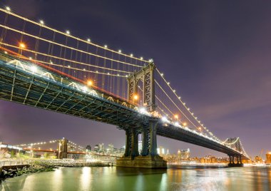 New York 'taki Manhattan Köprüsü