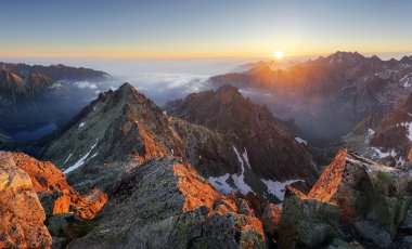 Dağ günbatımı panorama manzara Tatras, Rysy, Slovakya