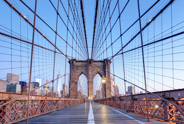 Nova Iorque, Brooklyn bridge em nigth, EUA — Fotografia de Stock