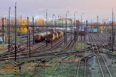 yük istasyonu tren - kargo taşımacılığı