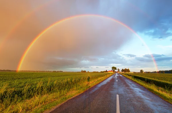 Estrada para o arco-íris — Fotografia de Stock
