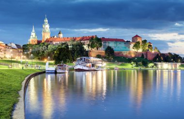 Cracow, Wawel Sarayı gece, Polonya