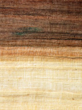 Açık ve koyu çizgileri olan ahşap tahta.