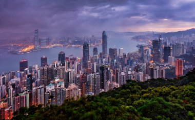 Victoria tepesinden Hong Kong silueti