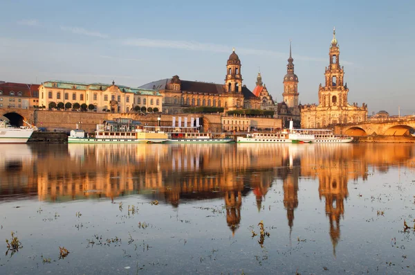 Dresden Tyskland Skyline Med Floden Elbe — Stockfoto