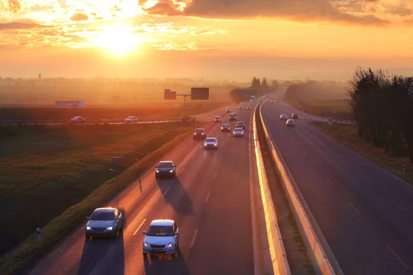 Samochody Autostradzie Koncepcja Transportu Towarowego — Zdjęcie stockowe