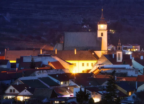 Kisváros Szlovákiában Svaty Jur Éjszaka — Stock Fotó