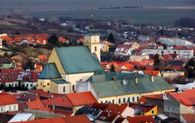 Slovakya 'da küçük bir kasaba - Geceleri Svaty Jur