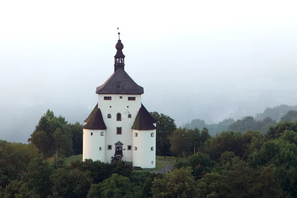 Novo castelo em Banska Stiavnica — Fotografia de Stock