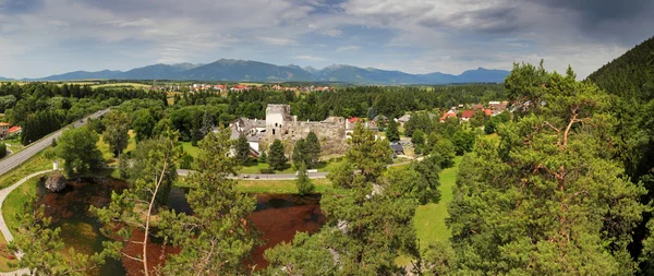 Slott i Liptovsky Hradok — Stockfoto