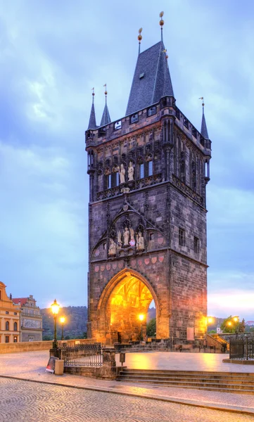 Karlsbrücke mit Turm — Stockfoto