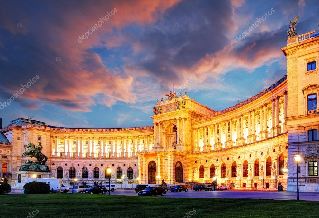 Wien Hofburg Kaiserpalast bei Nacht Stockfotografie lizenzfreie