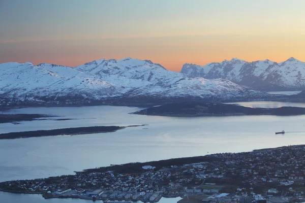 Tromso ved solnedgang – stockfoto