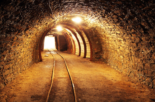 Подземные шахты, горнодобывающая промышленность
