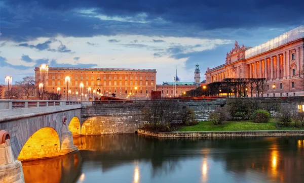 Estocolmo - Riksdag, palacio y puente Norrbro, Suecia — Foto de Stock