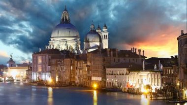 Venedik - Canal Grande ve Basilica Santa Maria della Salute, zaman atlamalı