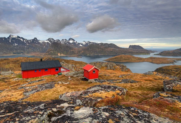Норвежская гора в Лофотене — стоковое фото