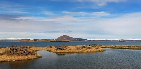 Озеро Миватн - Исландия — стоковое фото