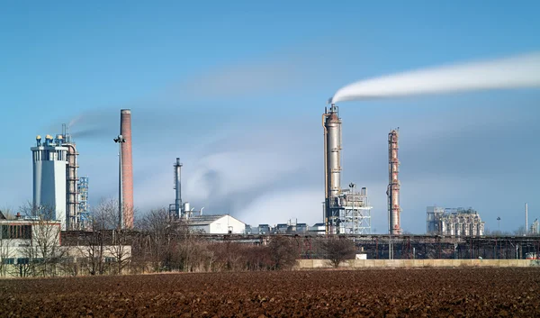 Petrokimya endüstrisi - uzun pozlama — Stok fotoğraf