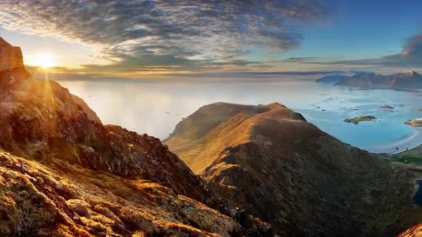 Noorwegen beweging landschap panorama met Oceaan en berg - Lofoten — Stockvideo