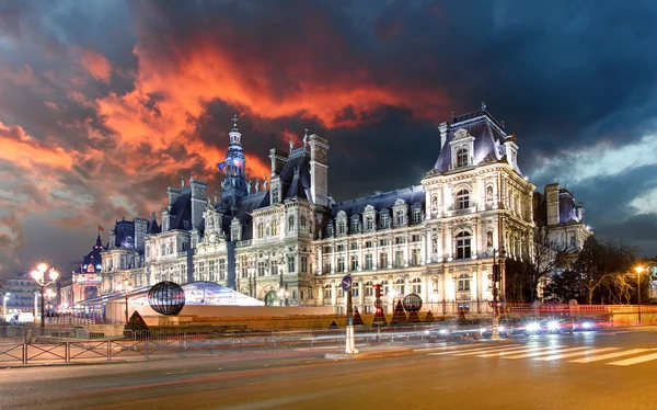 Nézd, a Hotel de Ville (City Hall), Párizs, Franciaország — Stock Fotó