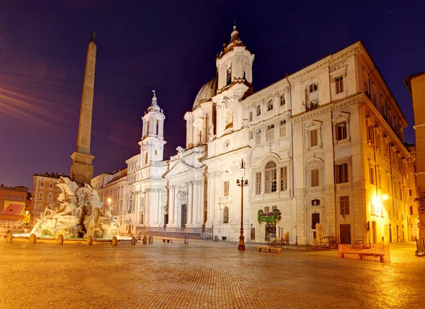 Piazza navona za soumraku. Řím, Itálie. — Stock fotografie