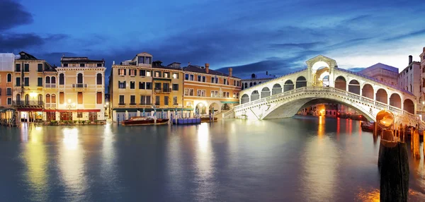 Venedig, Rialtobrücke. Italien. — Stockfoto