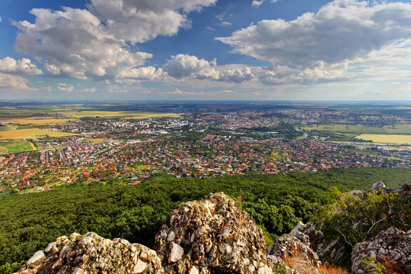 Nitra staden från Zobor peak — Stockfoto