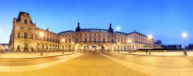 Paris - köprü Royal ve Louvre Sarayı