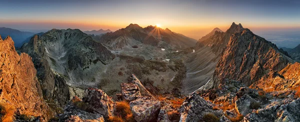 Mountain sunset panorama from peak - Slovakia Tatras — Stock Photo, Image