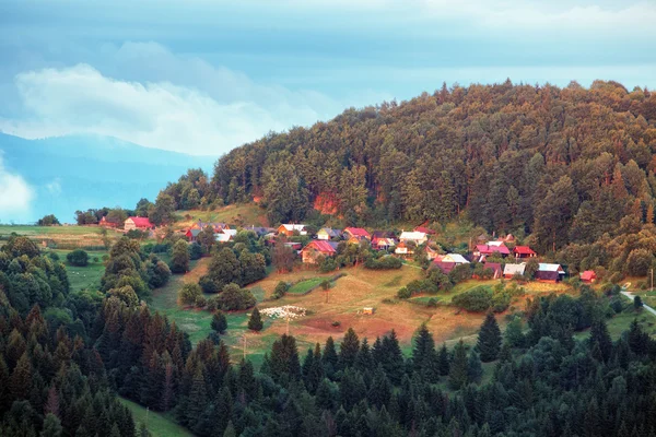 Village en Slovaquie près de la ville Cadca — Photo