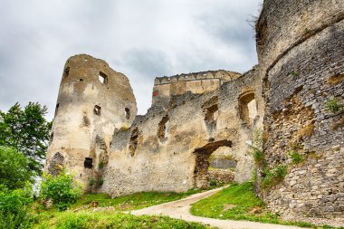 Slovakya eski kale - Lietava