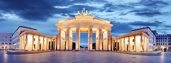 Puerta de Brandeburgo, Berlín, Alemania - panorama —  Fotos de Stock