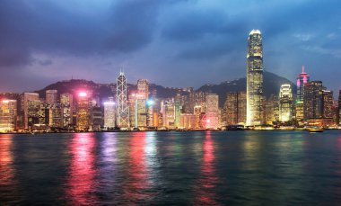 Hong Kong, Çin Viktorya Limanı 'ndan gökyüzü manzarası