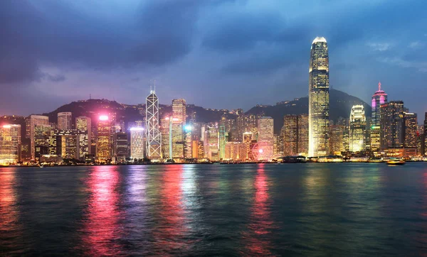 Hong Kong, Çin Viktorya Limanı 'ndan gökyüzü manzarası