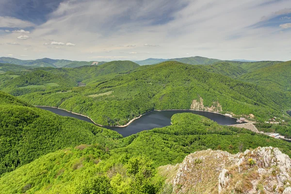 Tó Ruzin közelében Kosice, Szlovákia vidéken — Stock Fotó