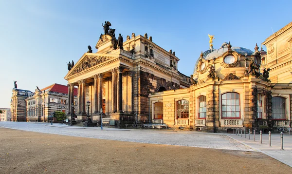 La Academia de Bellas Artes de Dresde es una universidad vocacional de v — Foto de Stock