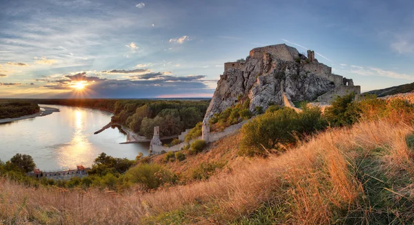 Братислава, замок Девин, Словакия — стоковое фото